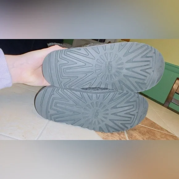 UGG Australia Gray Lattice Cardy 3 Button Tall Winter Knit Boots size US 9 - Picture 6 of 7